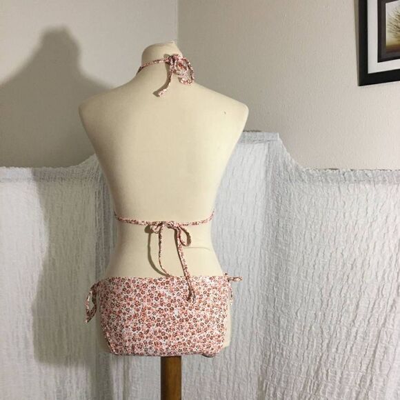 Xhilaration Pink Floral Two Piece Swimset Size Large - Picture 4 of 6